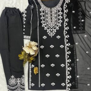 Discover our heavy embroidery necklace design three-piece collection 🛍️ — expertly stitched with VIP cotton and original Indian chiffon georgette fabric 🥻.